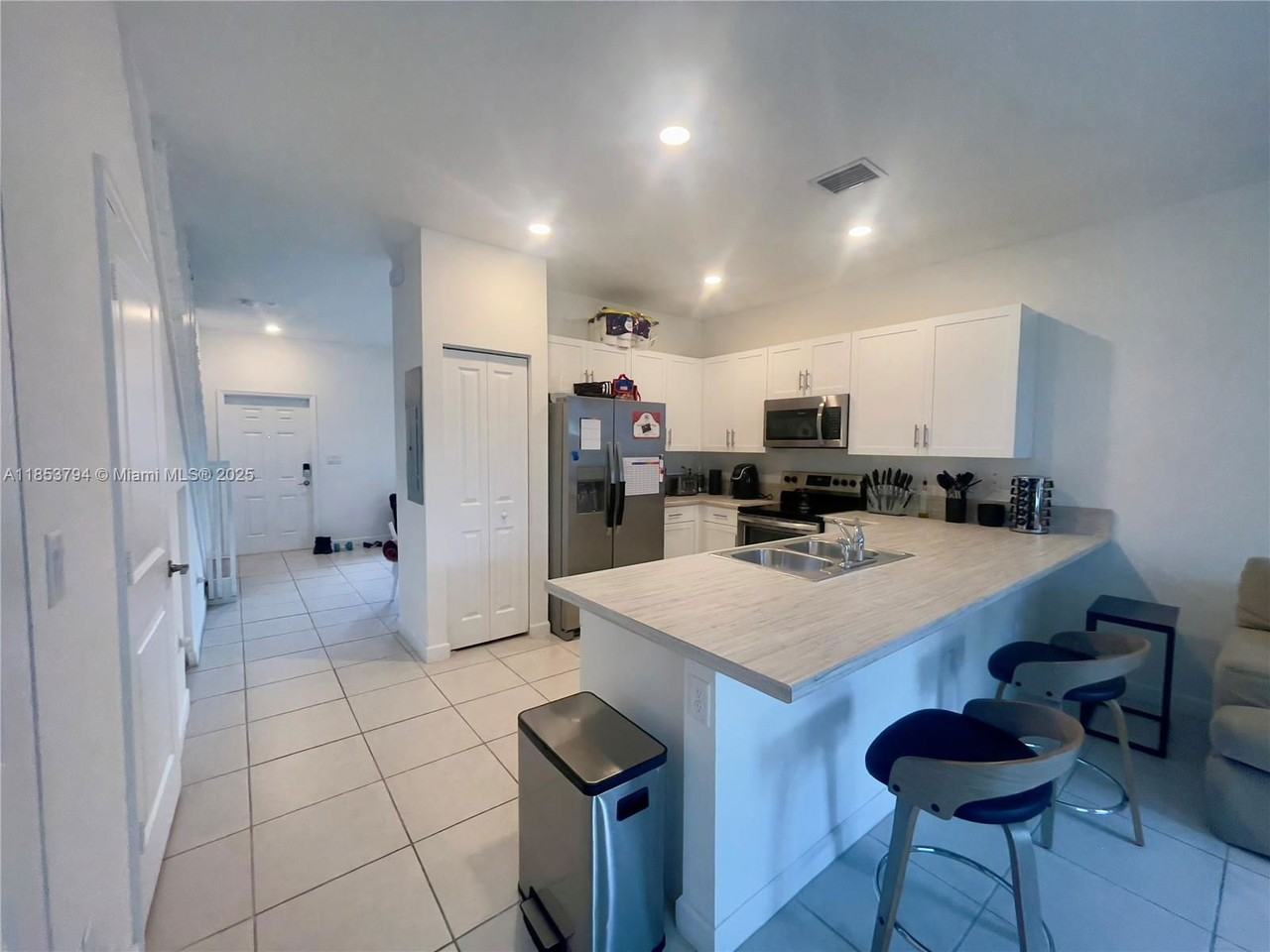 10005 Sw 228th Ter - Photo 2 of 8