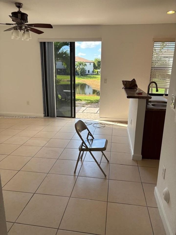 4236 Sw 164th Ct #4236 - Photo 6 of 18