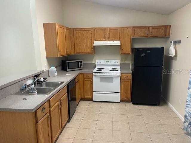 38 Pine Hurst Ln #B - Photo 3 of 11