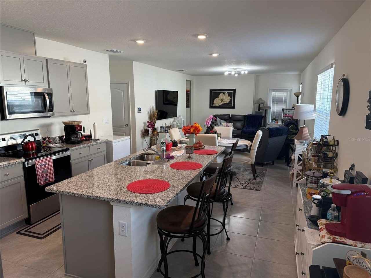 2606 Angel Falls Drive - Photo 4 of 34