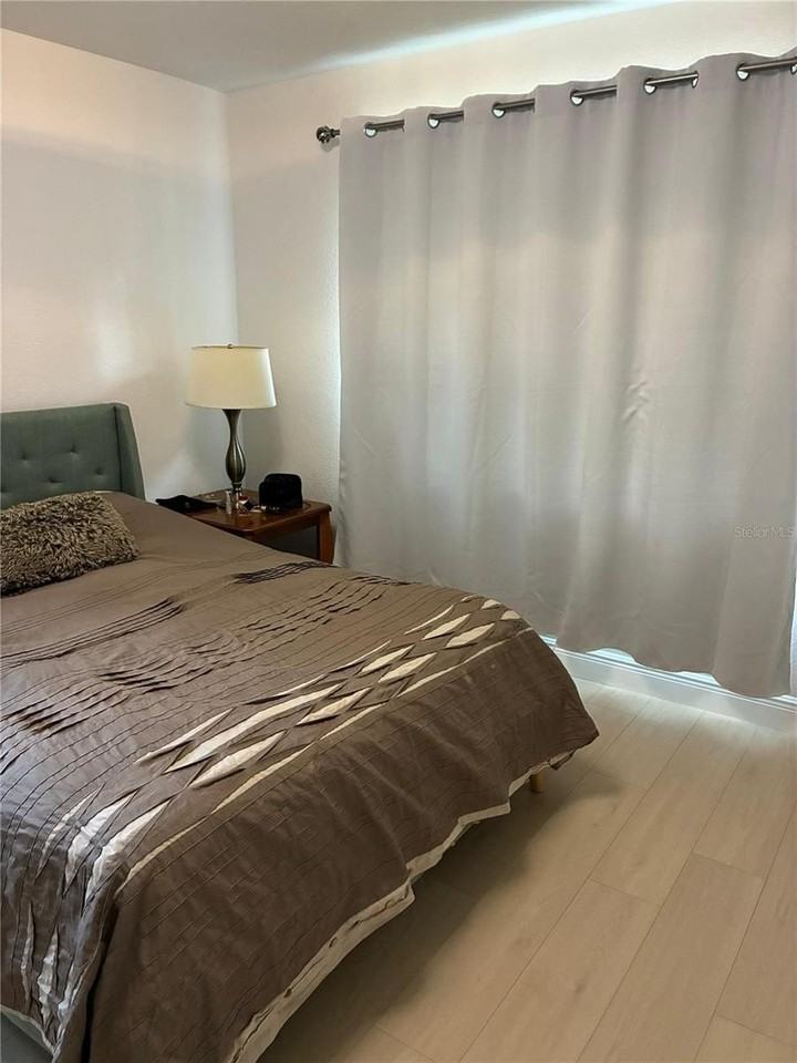 6 North Orion Avenue - Photo 7 of 16