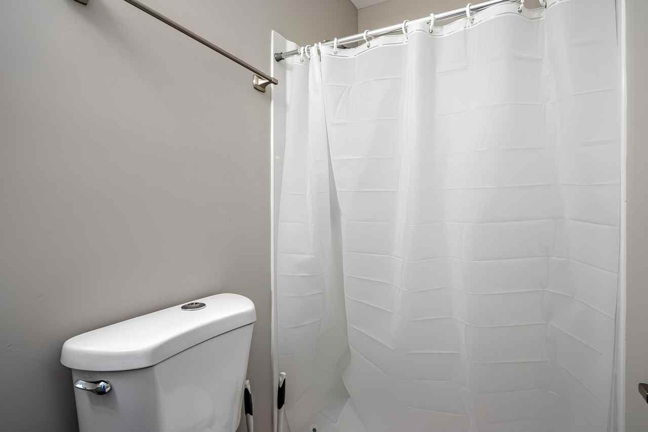 Channing Dr - Photo 4 of 12