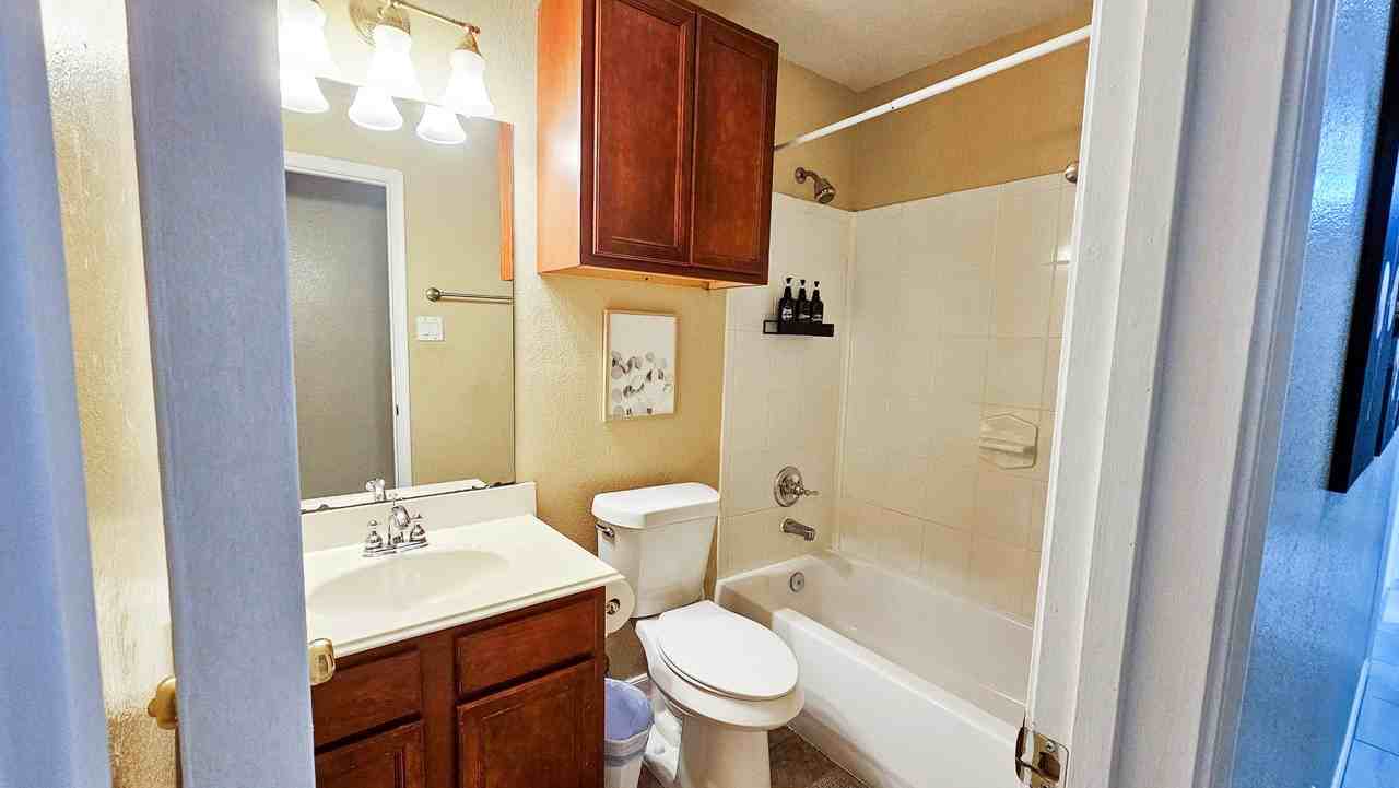 Skyview Trace Ct - Photo 6 of 12