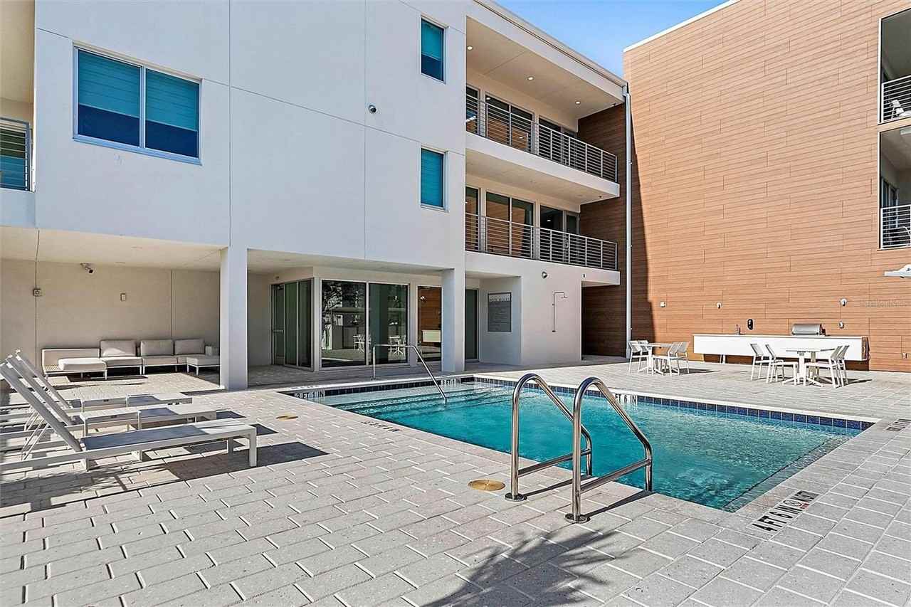 332 Cocoanut Ave #507 - Photo 2 of 34