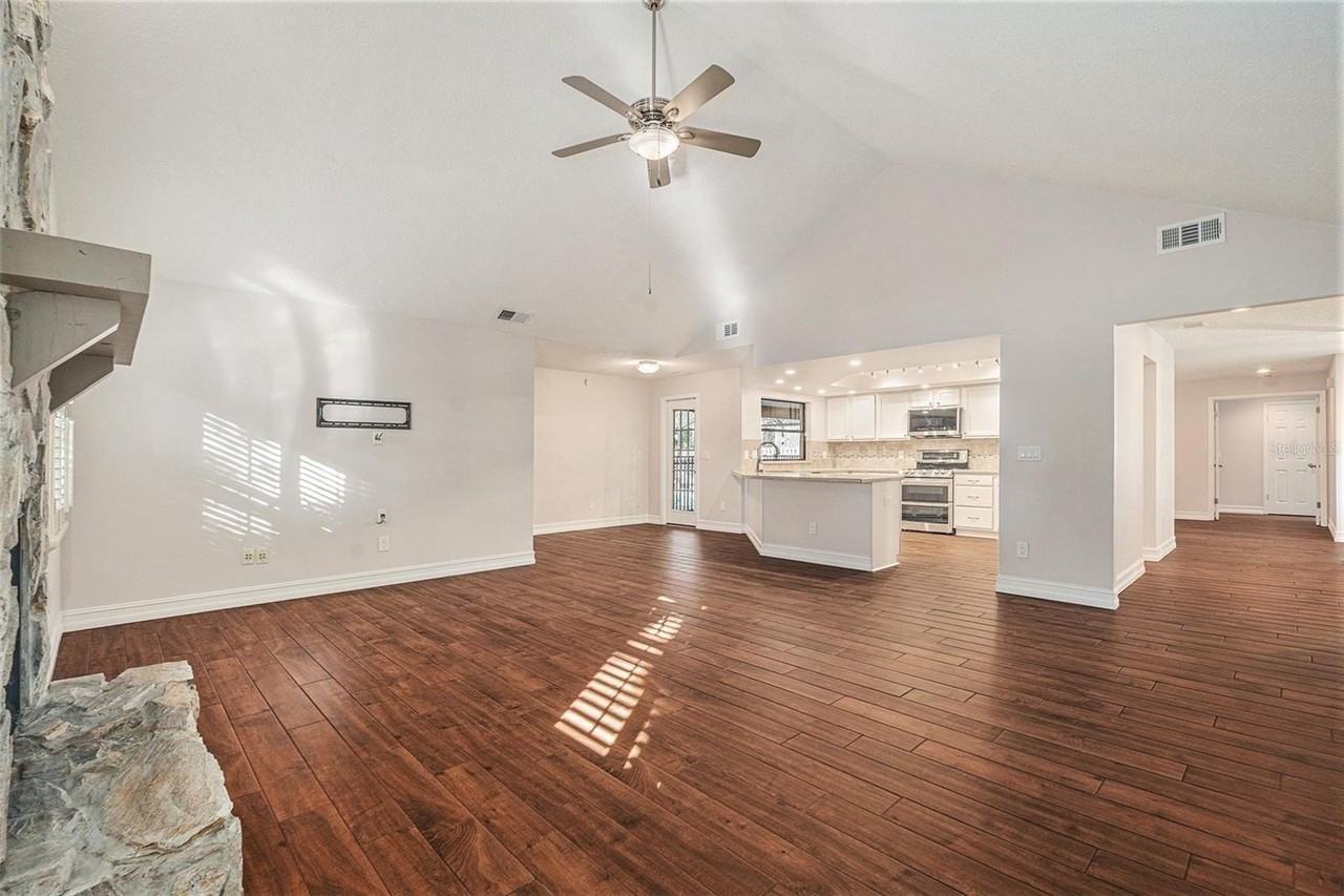 505 Cullen Ct - Photo 6 of 30