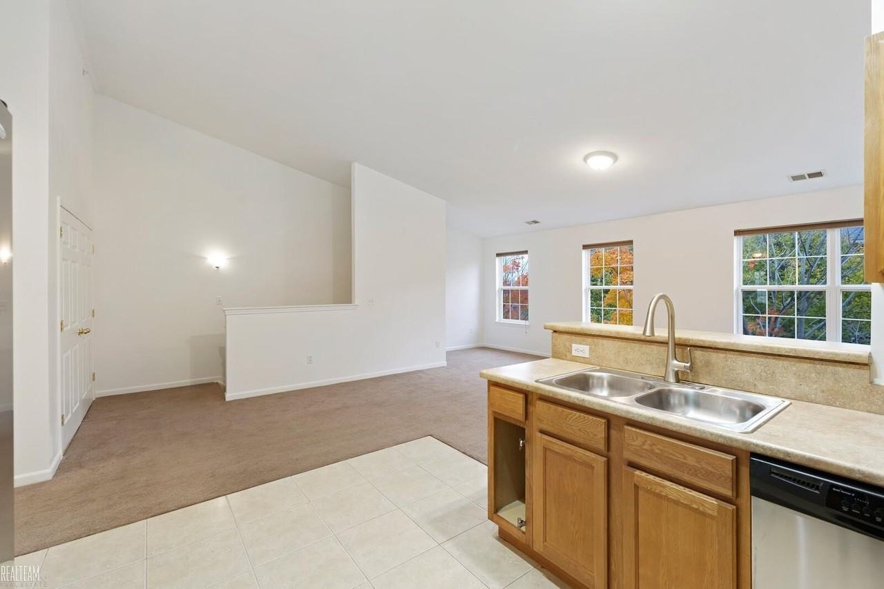 43117 Burlington Dr - Photo 6 of 17