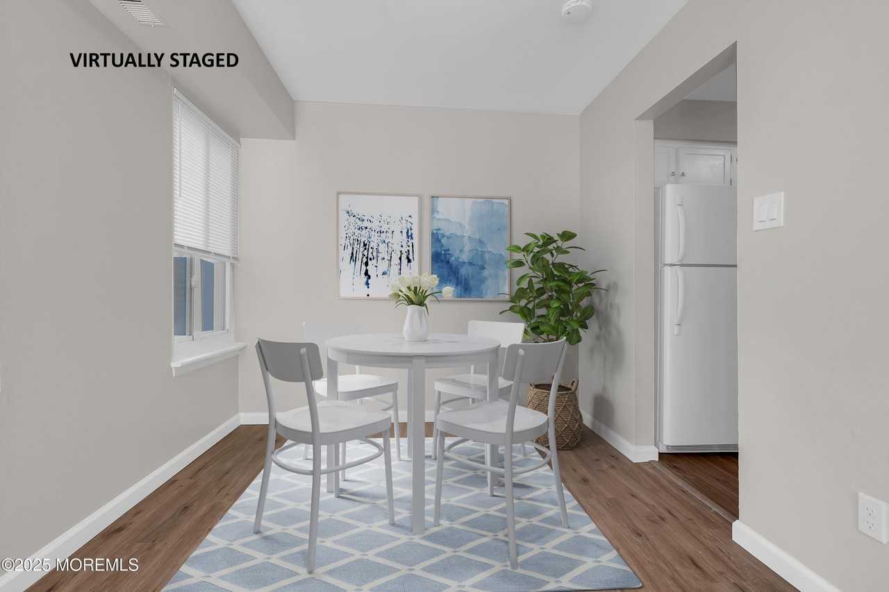 27 Newport Court #239 - Photo 5 of 25