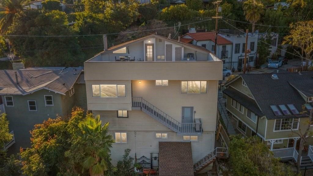 2440 N Gower St #B - Photo 3 of 26