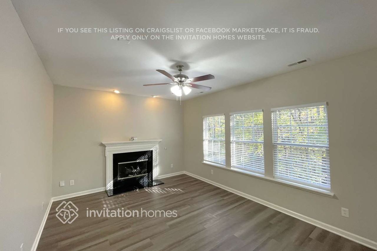 15501 Chowning Tavern Lane - Photo 2 of 12