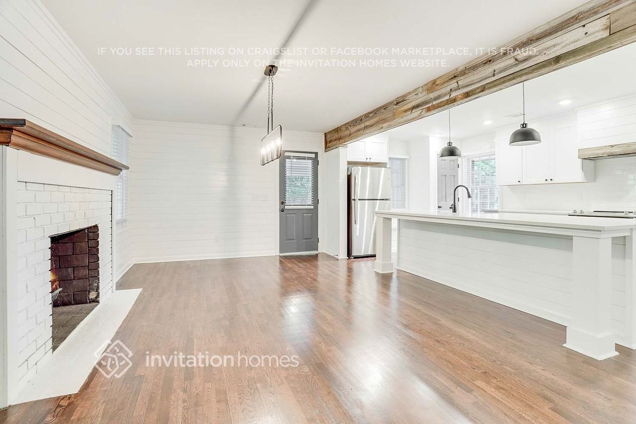1748 Pamela Cir Sw - Photo 4 of 15