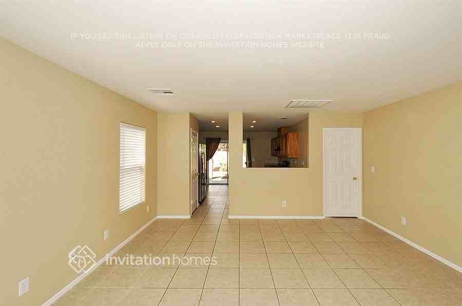 7612 Constantinople Avenue - Photo 3 of 19