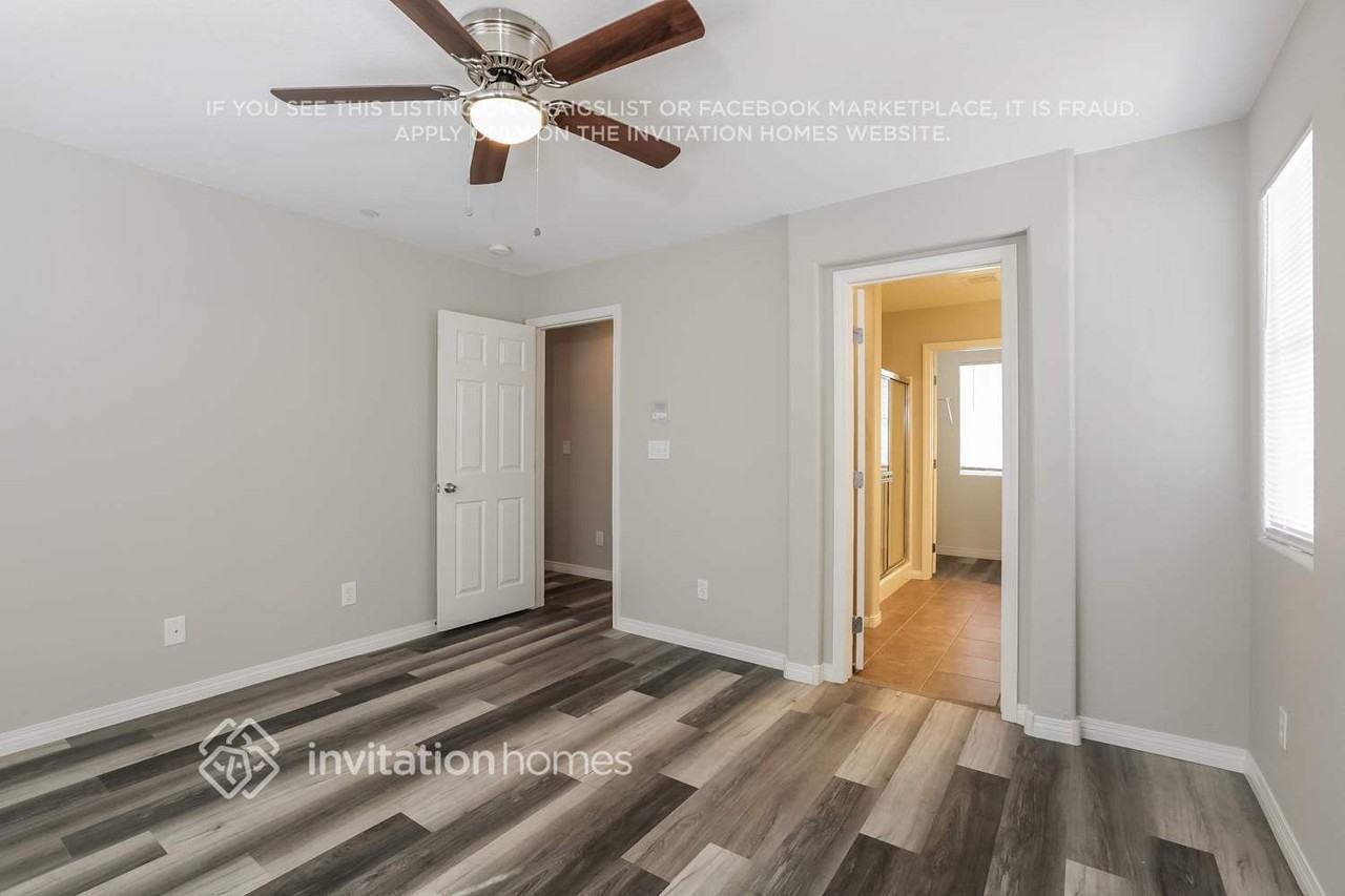 8933 Jennifer Anne Avenue - Photo 7 of 16