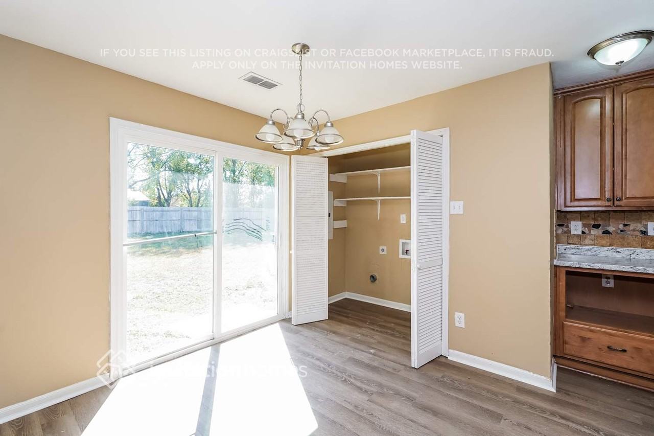 9518 Cutleaf Ct - Photo 6 of 17