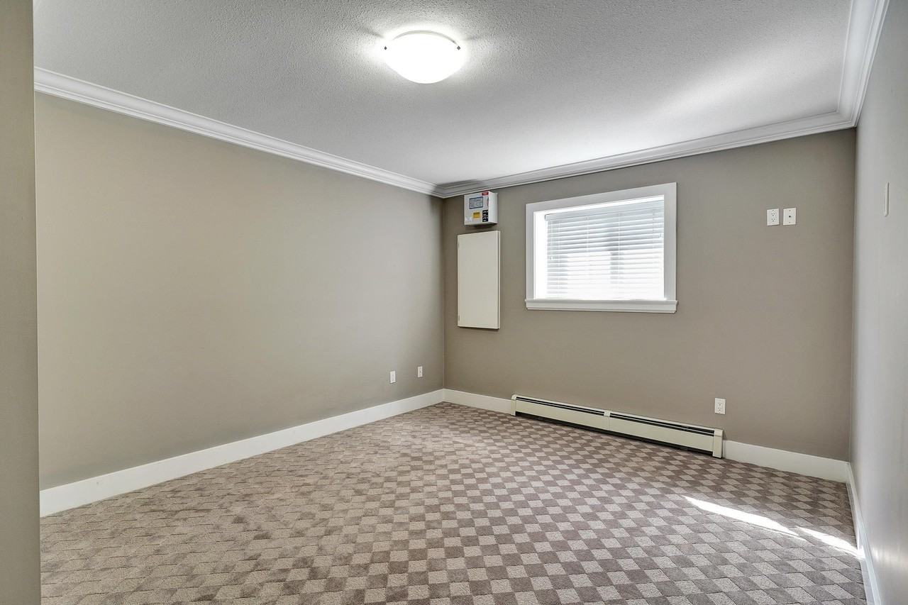 9751 160A Street - Photo 3 of 3