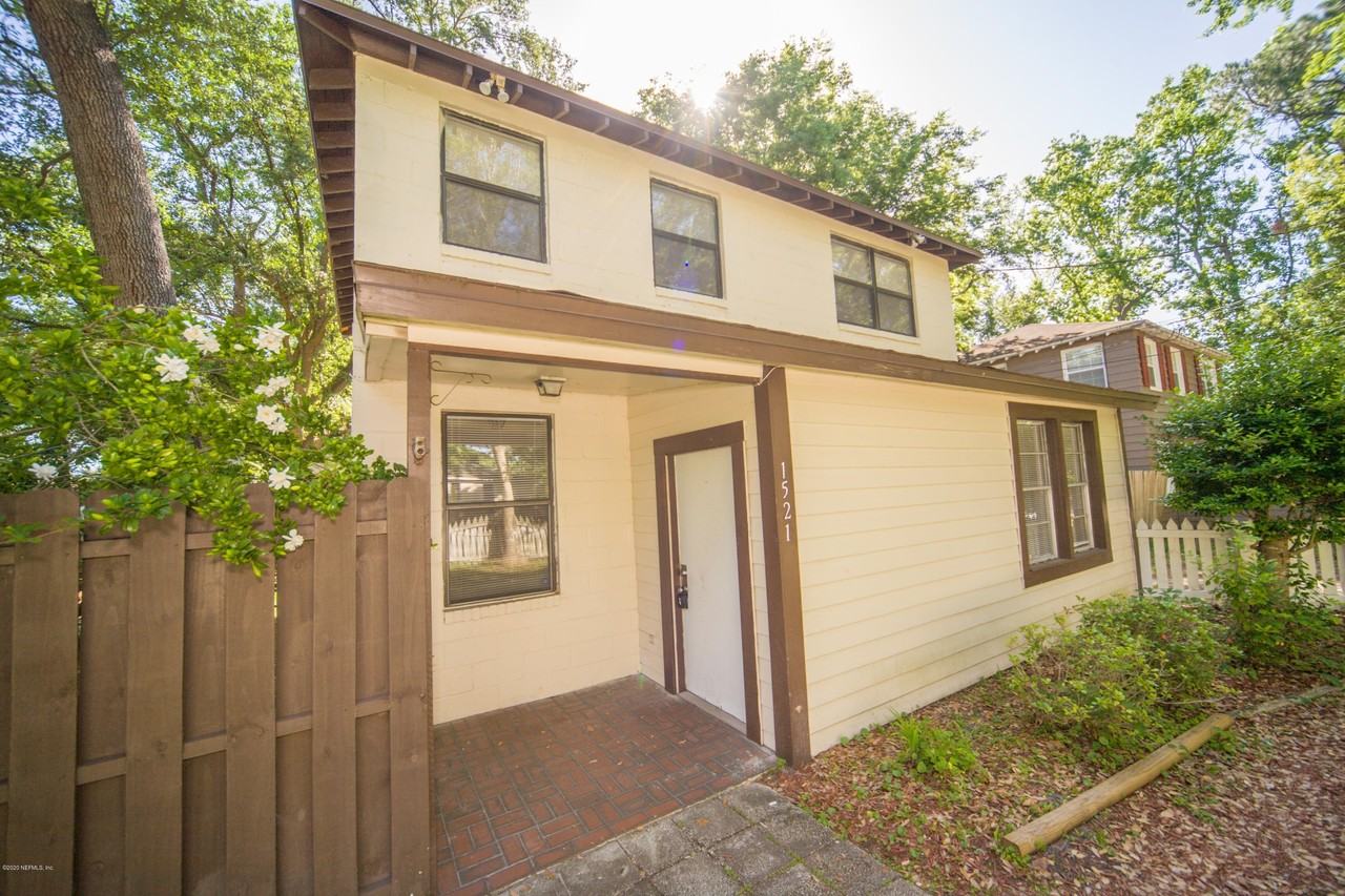 1521 Yukon St - Photo 7 of 22