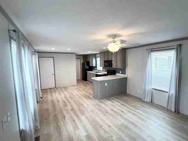 855 W Jefferson St #3 - Photo 3 of 12