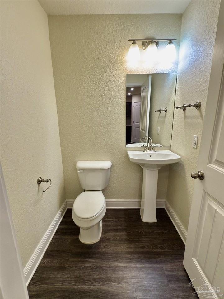 5065 Peach Dr - Photo 7 of 27