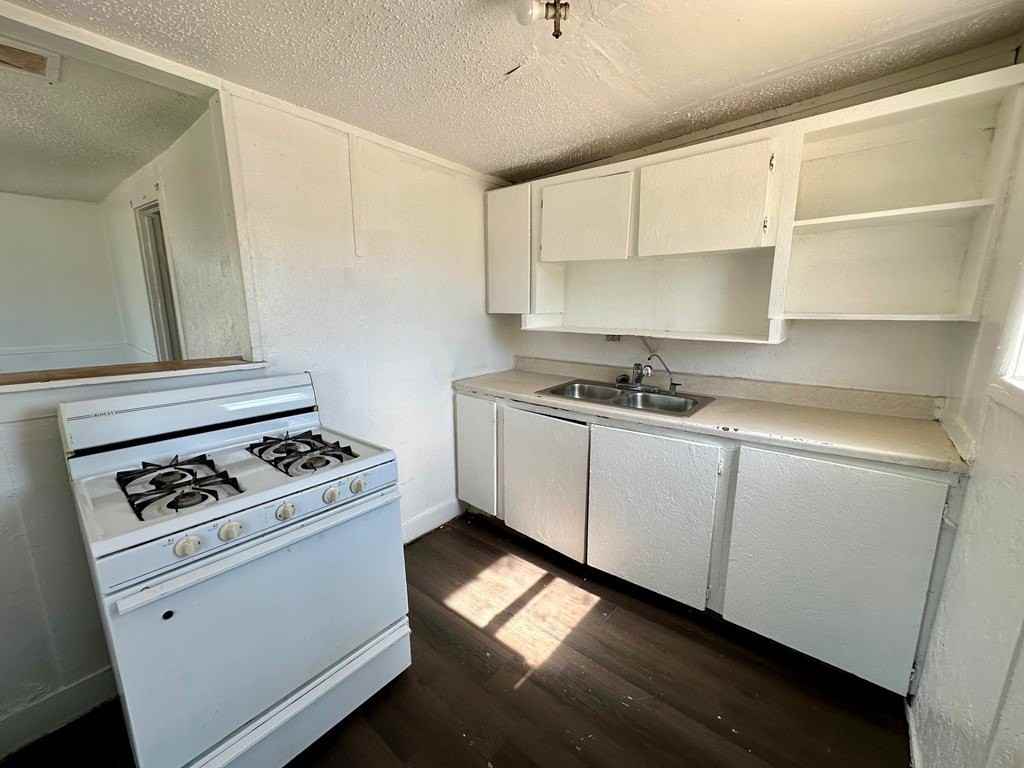 509 S Aylesford St - Photo 2 of 8