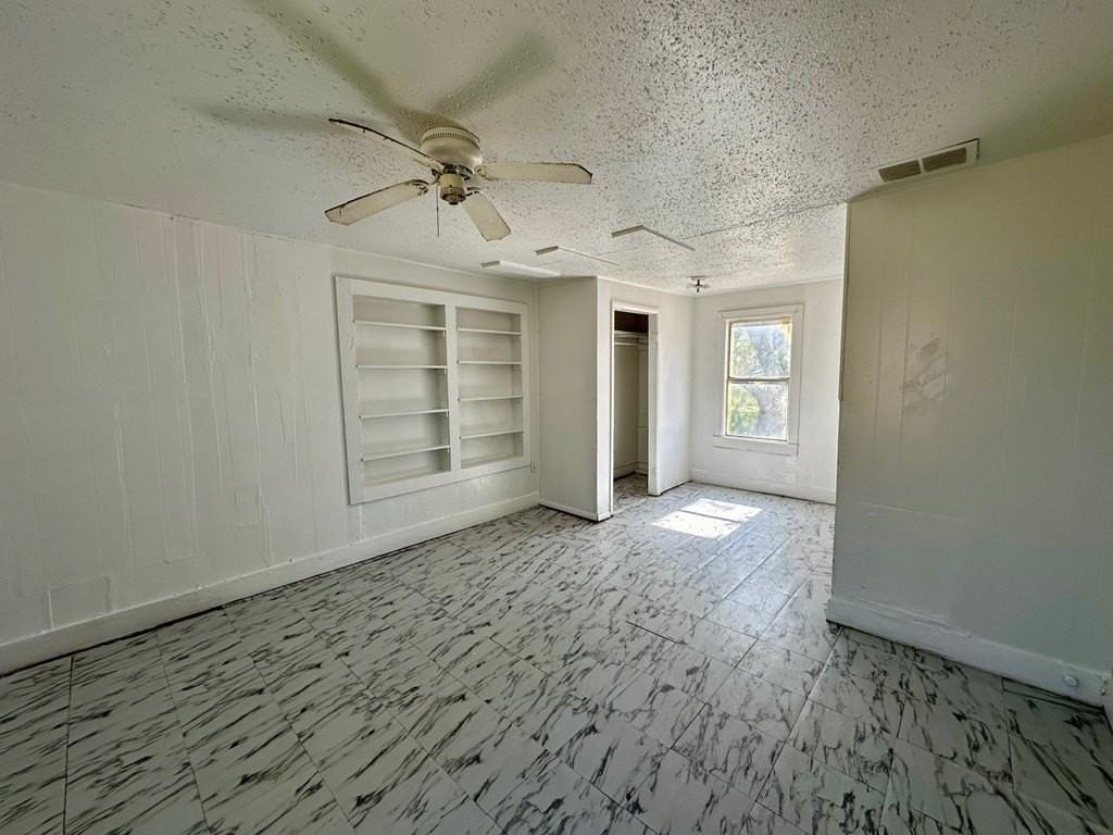 509 S Aylesford St - Photo 7 of 8