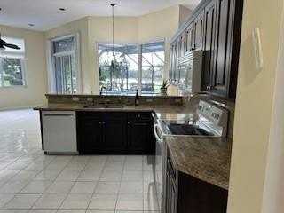 472 Fairmont Ln - Photo 6 of 23