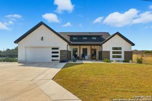 featured image of 418 Tawny Oak Cir