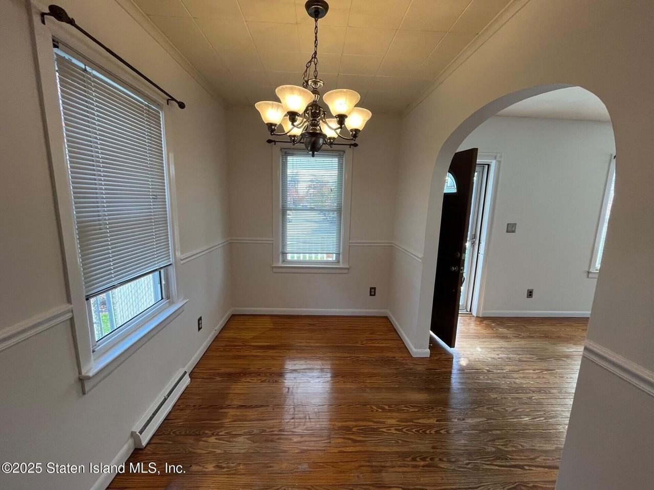 45 Outerbridge Ave - Photo 5 of 12