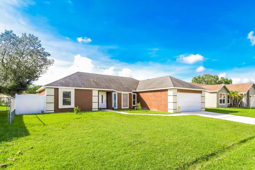 264 Magellan Dr - Photo 3 of 16