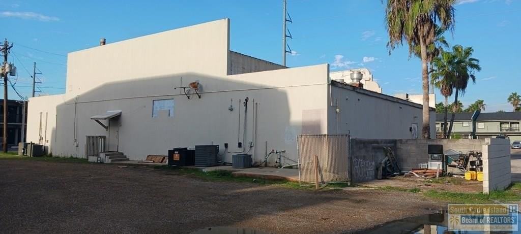 4001 Padre Blvd - Photo 5 of 15