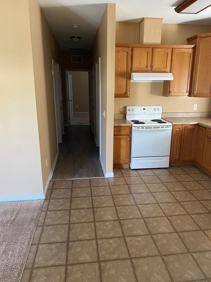 1517 Mcphearson Dr - Photo 5 of 15