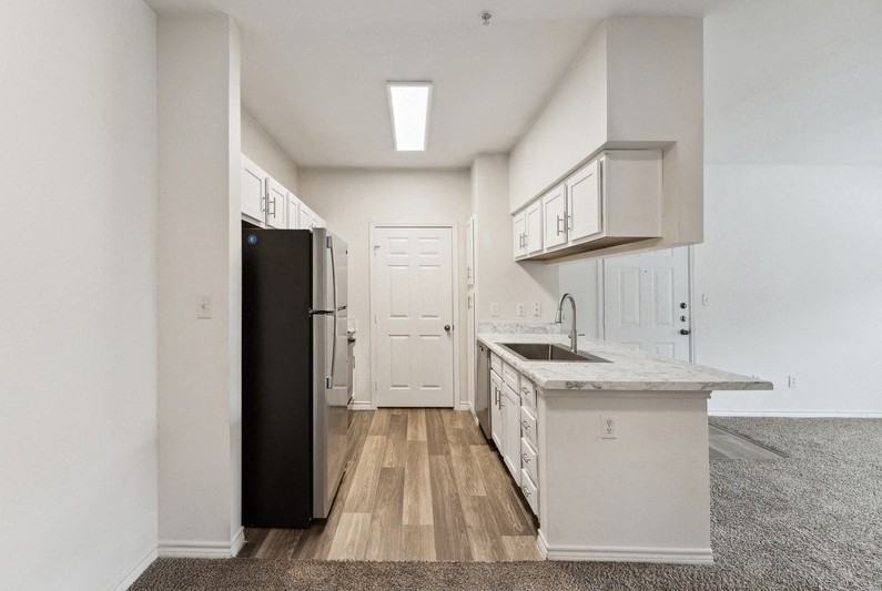 Heather Creek - Photo 4 of 15