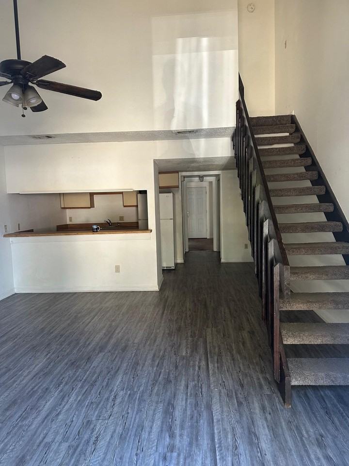 2276 Sandpiper St - Photo 3 of 10