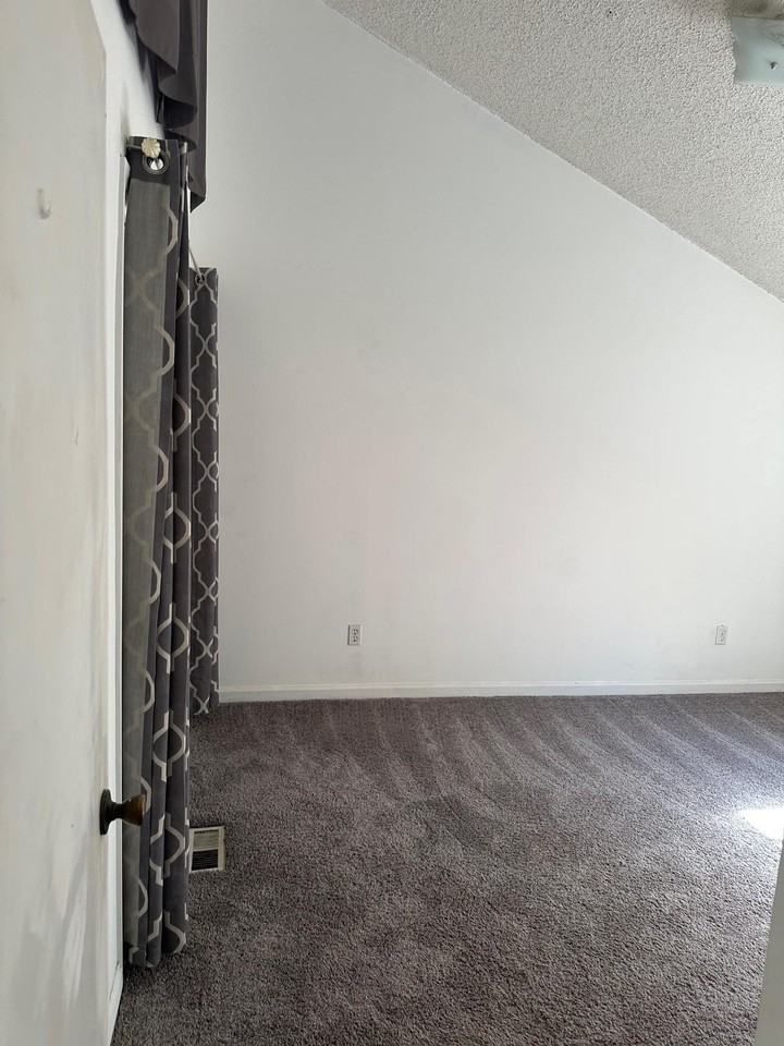 2276 Sandpiper St - Photo 6 of 10