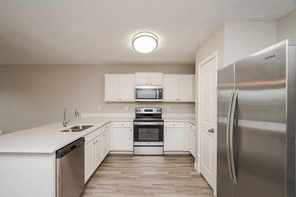 333 Elderberry Ct - Photo 4 of 16