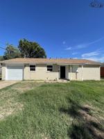 featured image of 5001 Lakefront Dr