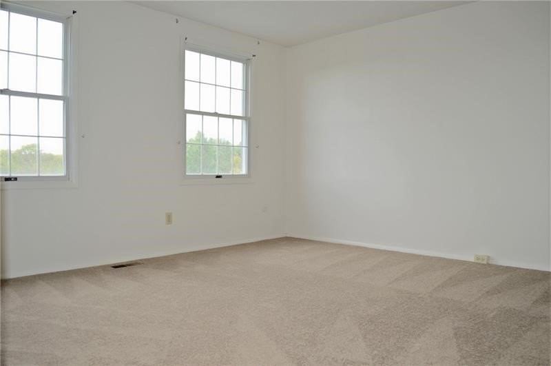 111 Scott Lane - Photo 6 of 15