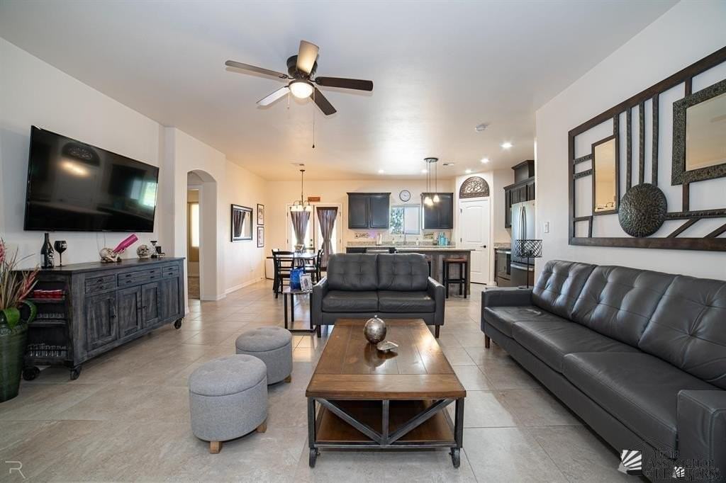 27266 Mesquite Ave - Photo 7 of 34