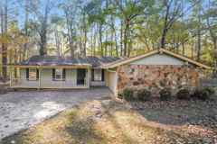 591 Stonehedge Dr - Photo 1 of 1