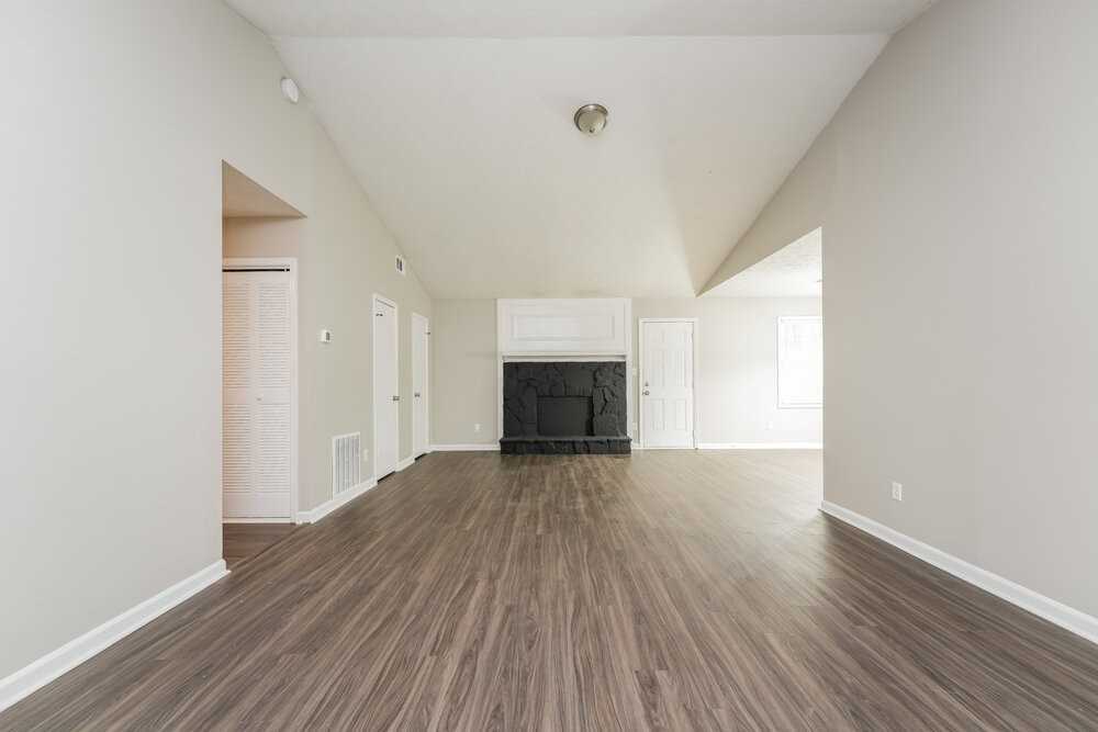 591 Stonehedge Dr - Photo 3 of 16