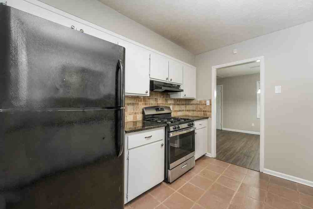 591 Stonehedge Dr - Photo 6 of 16