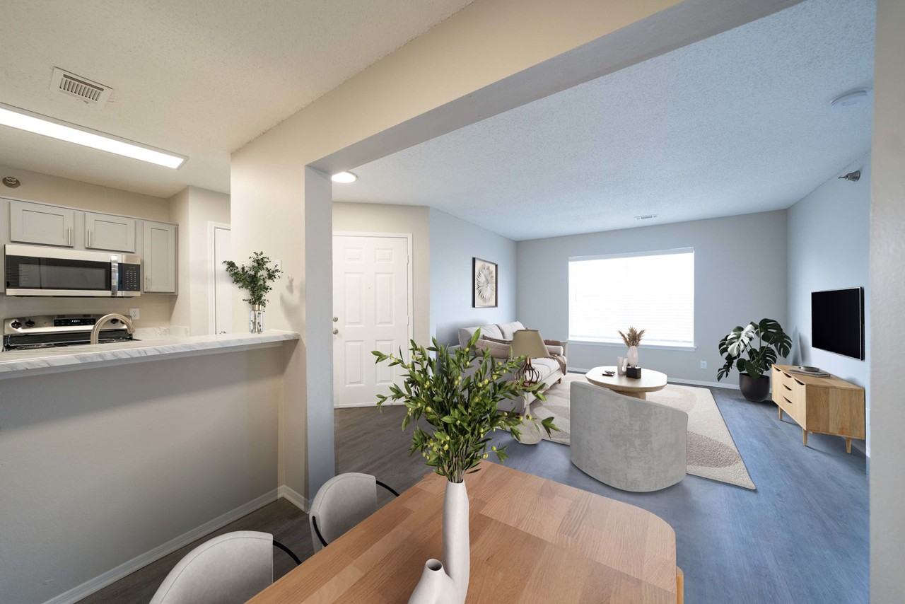 Arlo of Olathe - Photo 2 of 44