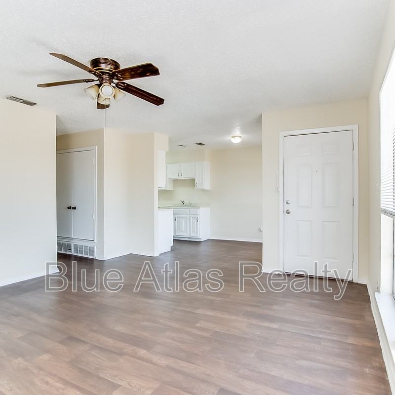 8133 Foxfire Lane - Photo 4 of 19