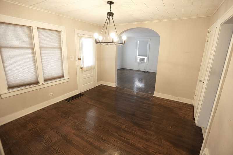 826 Pennoyer Avenue - Photo 4 of 6