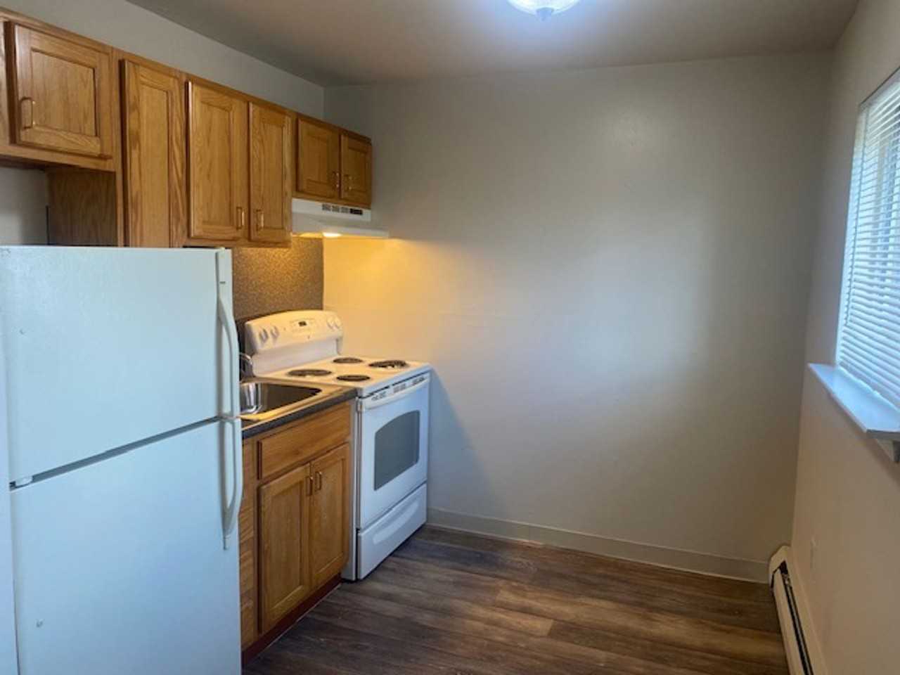 HOLLY GARDEN APARTMENTS - Photo 3 of 16