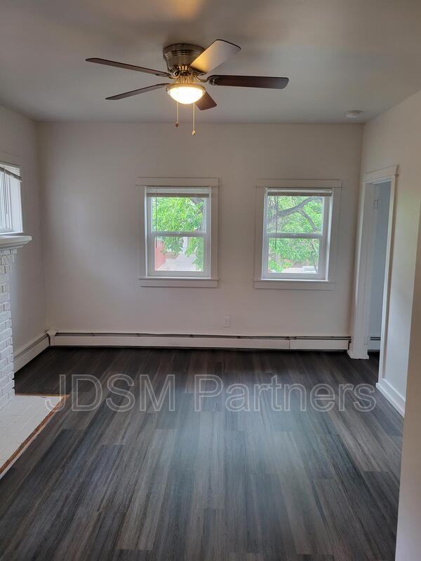 1570 Detroit St - Photo 3 of 28