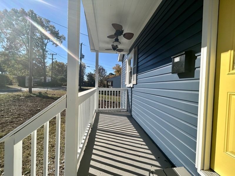 217 Skyland Ave - Photo 3 of 31