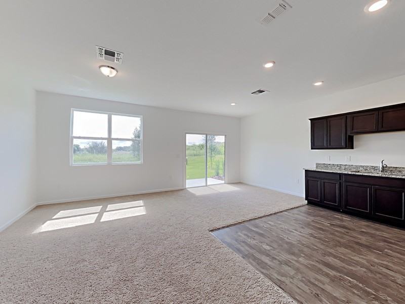 703 Madison Dr - Photo 2 of 18