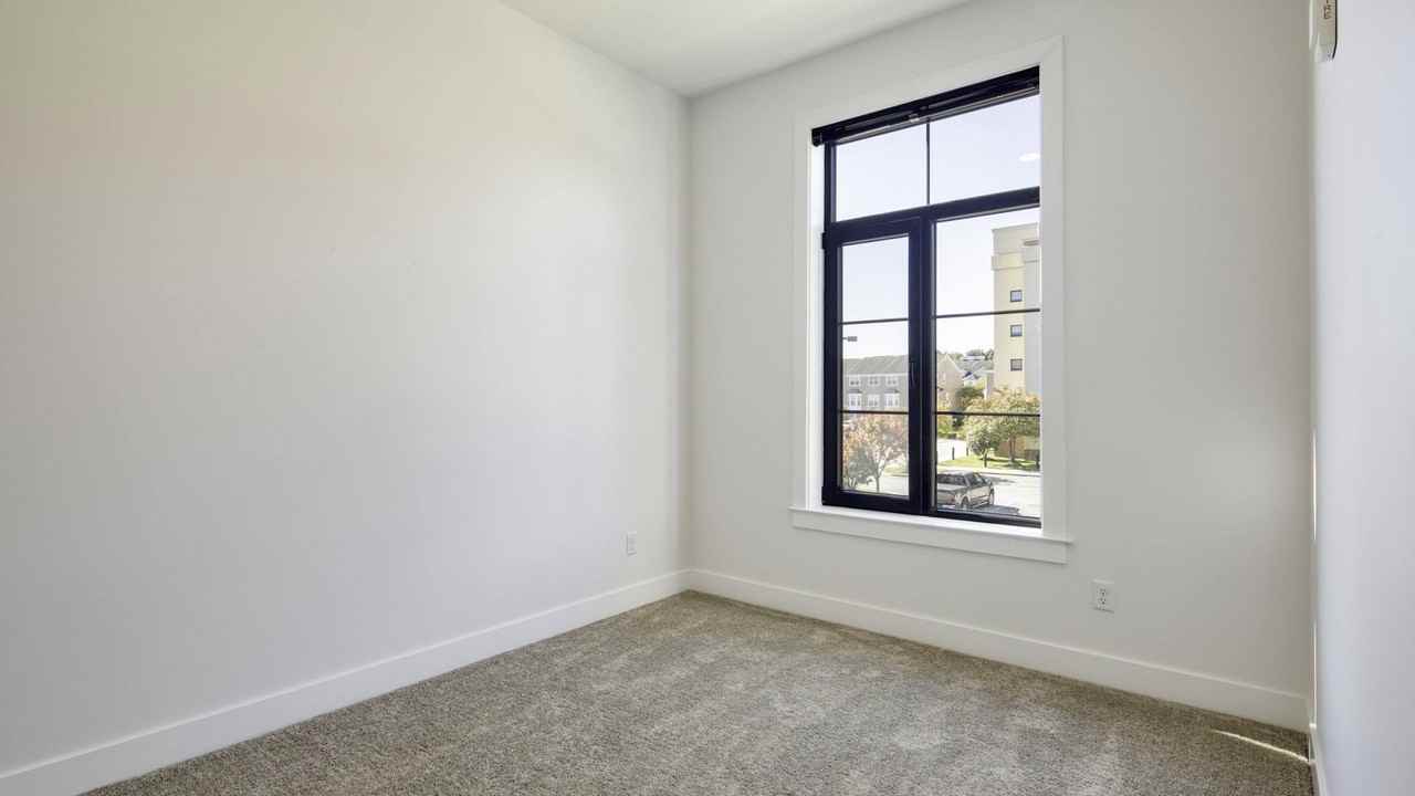 Aviator Lofts - Photo 7 of 24