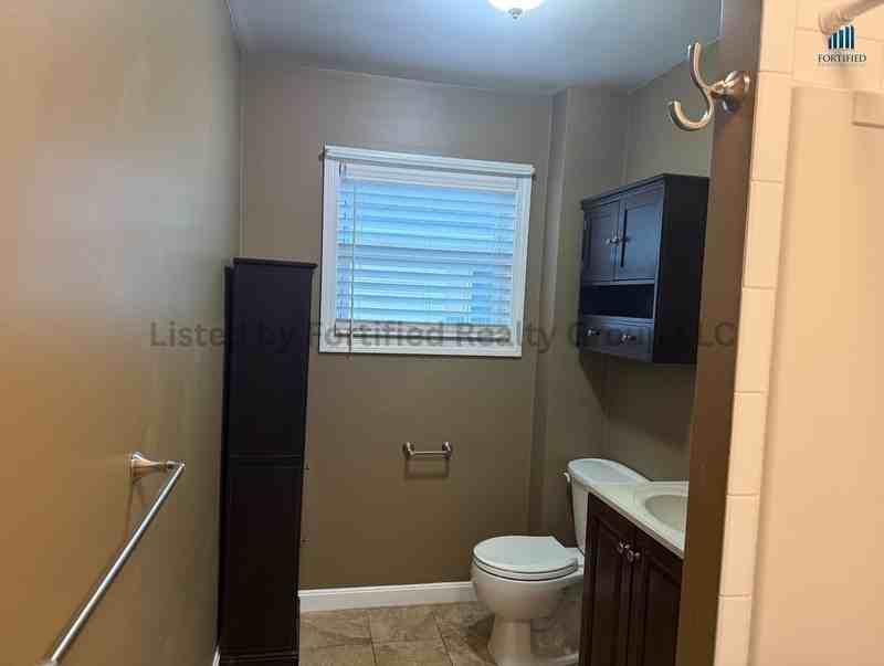 1232 N Main St #3 - Photo 6 of 8