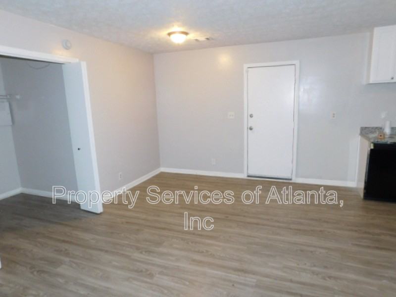 3772 Rolling Pl - Photo 6 of 23