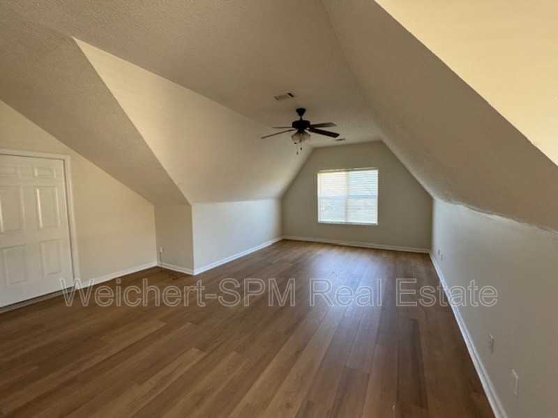 10 Stockton Cv - Photo 4 of 16